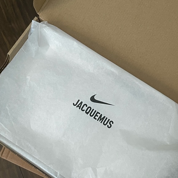 Nike x Jacquemus - Picture 2 of 10